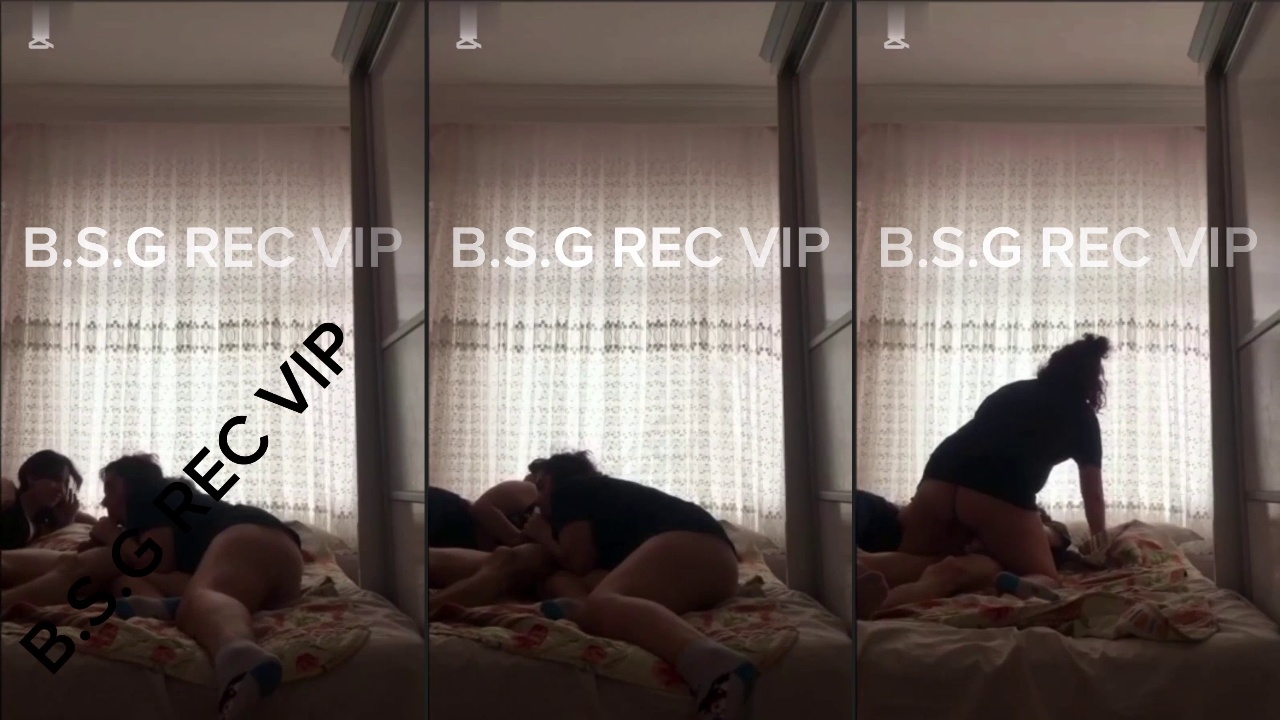 İki hatunu evde ikna edip grup seks yapıyor